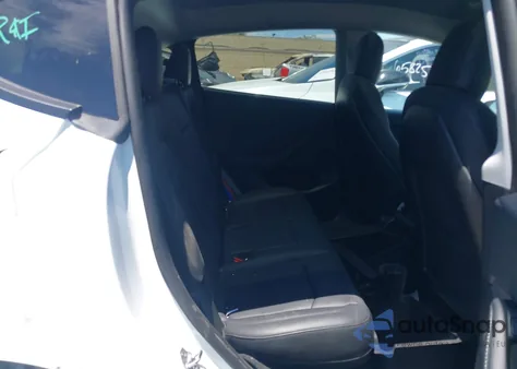 2022 Tesla Model Y Performance Dual Motor All-Wheel Drive from USA, damaged, VIN 7SAYGDEF2NF558690